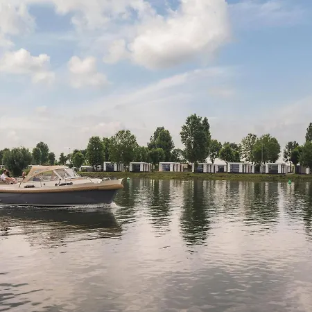 Luxurious Holiday On The Water In The Betuwe Holiday home Maurik